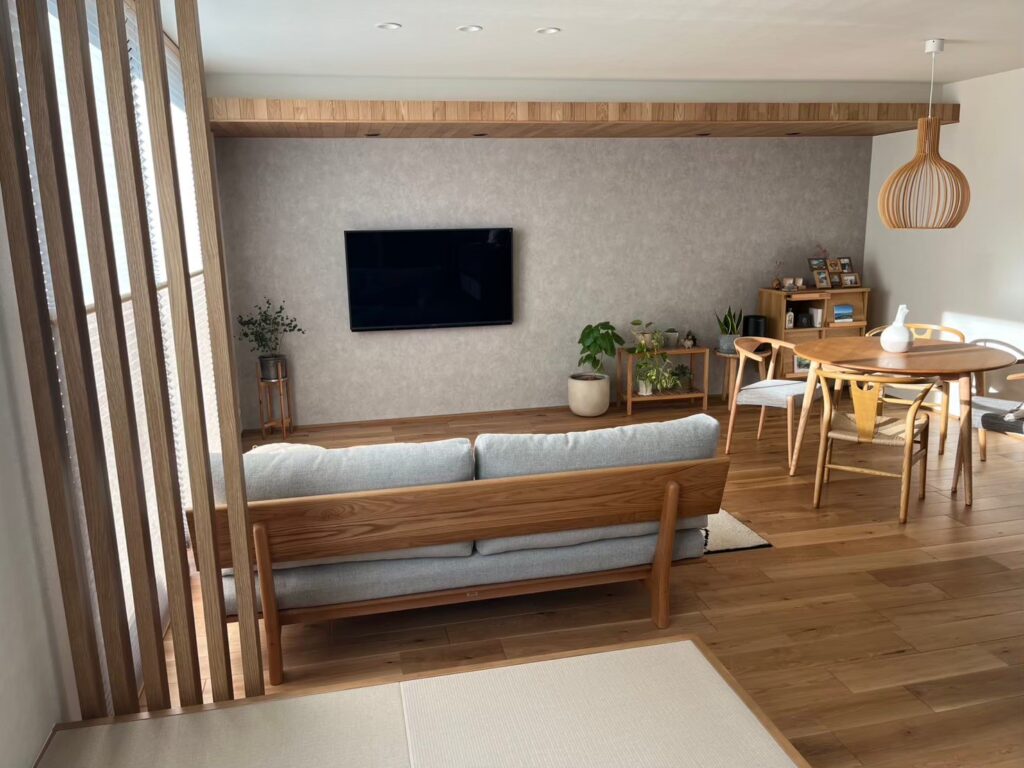 小上がりのある和モダンリビング