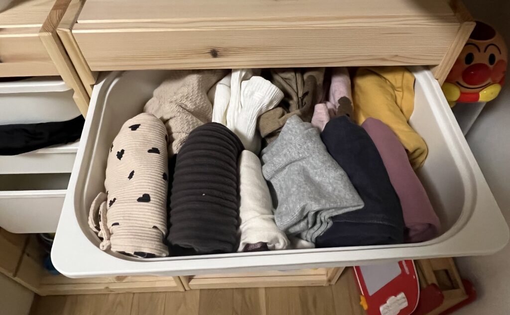 IKEAトロファストを利用した子供服収納