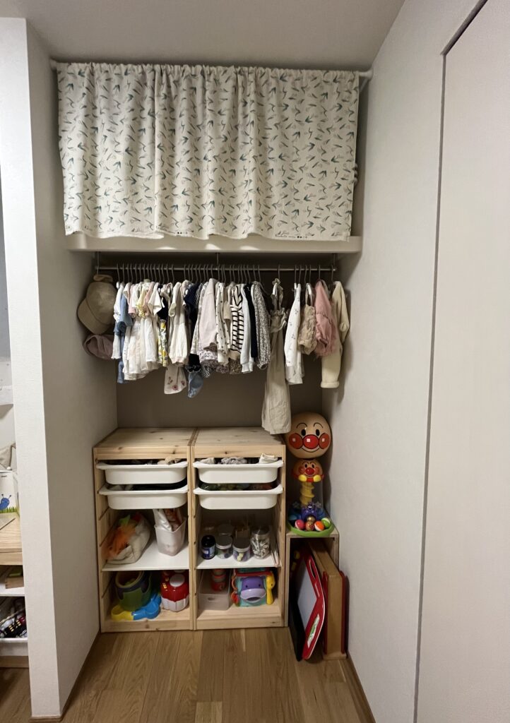 子供部屋のオープン収納