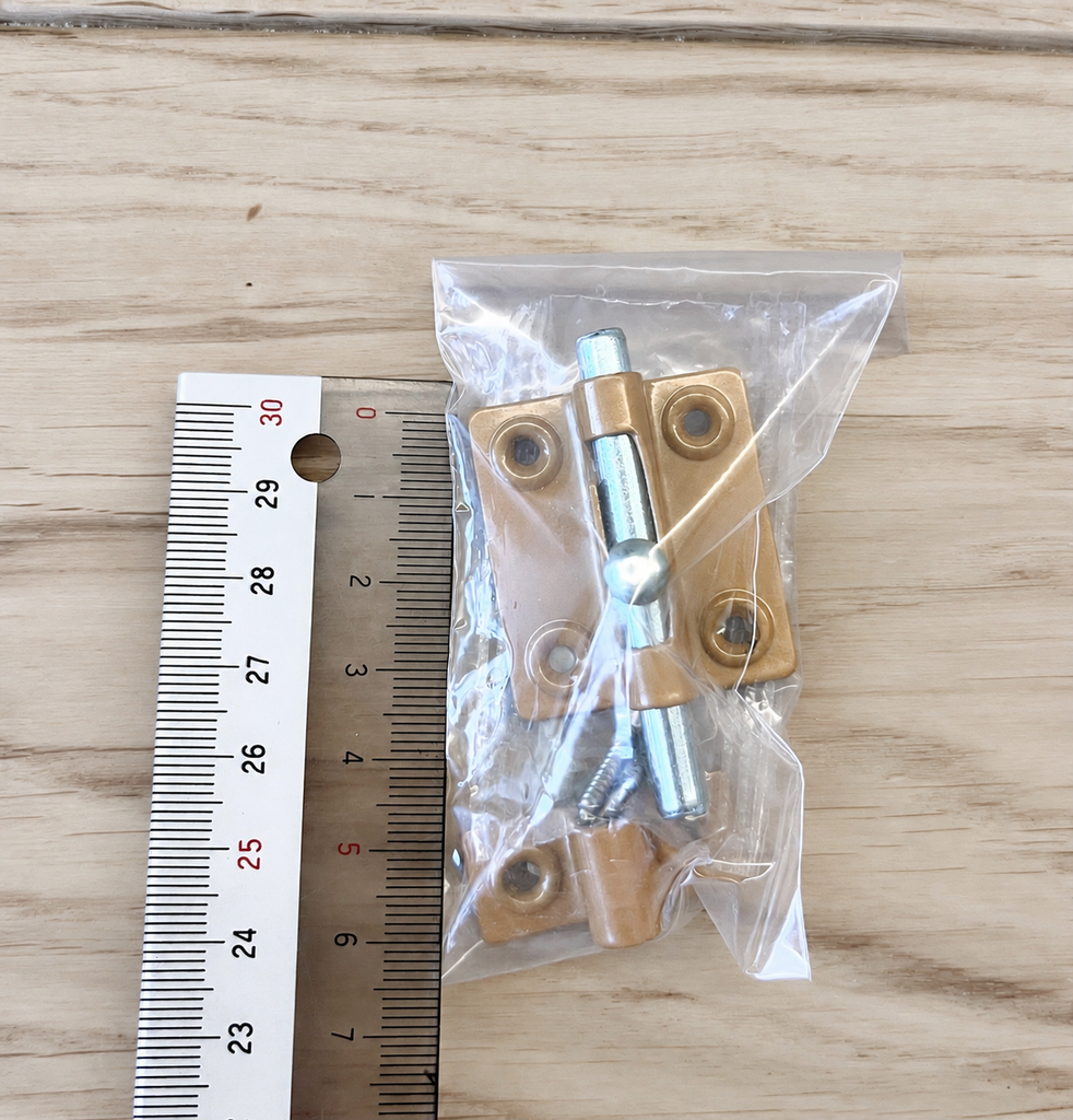 スライド式キッズデスクの固定に使用した丸落とし